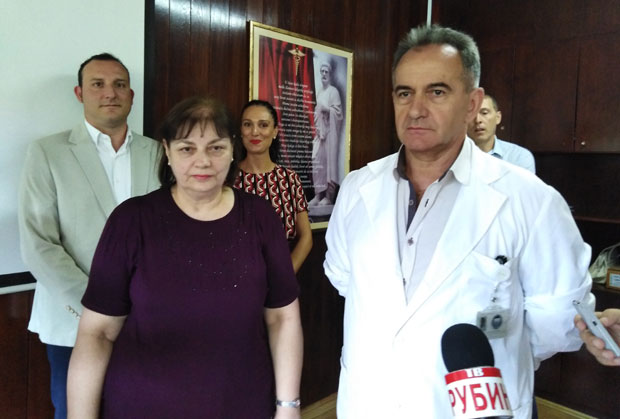 Кикиндa: Бистрији вид уз биомикроскоп